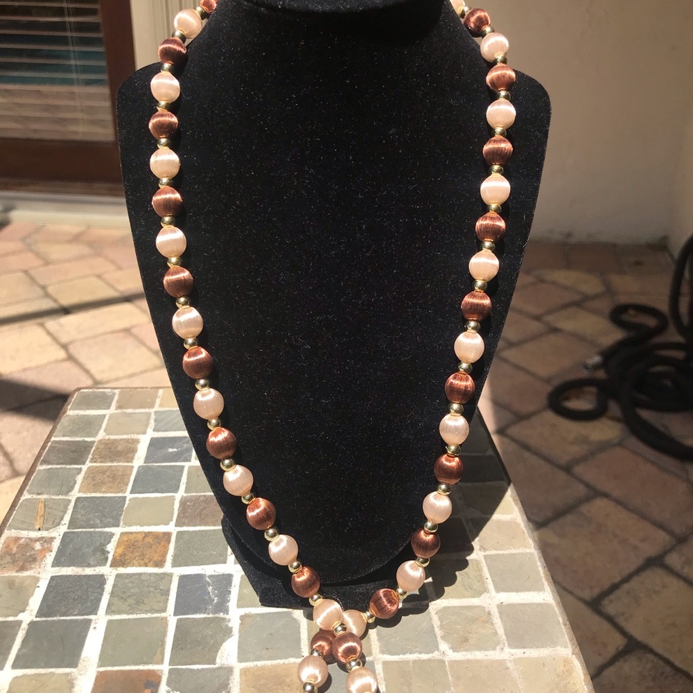 WRAPPED BEADS WITH GOLD SPACERS - Picture 6 of 8